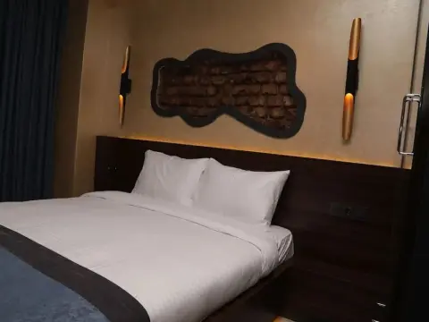 Taksim Heavenist Hotel - Photo 3