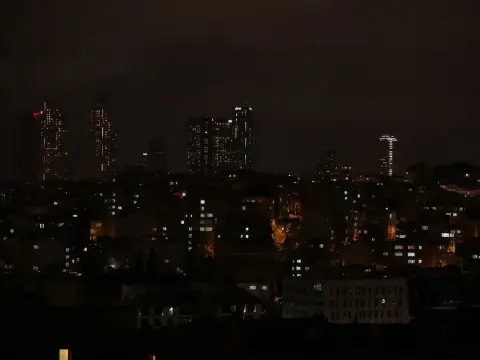 Taksim Heavenist Hotel - Photo 1