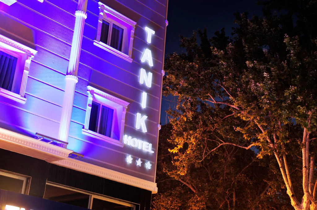 Tanik Hotel - Photo 1