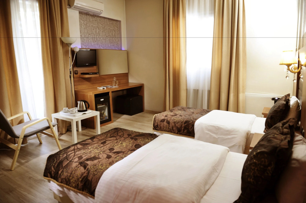 Tanik Hotel - Photo 3