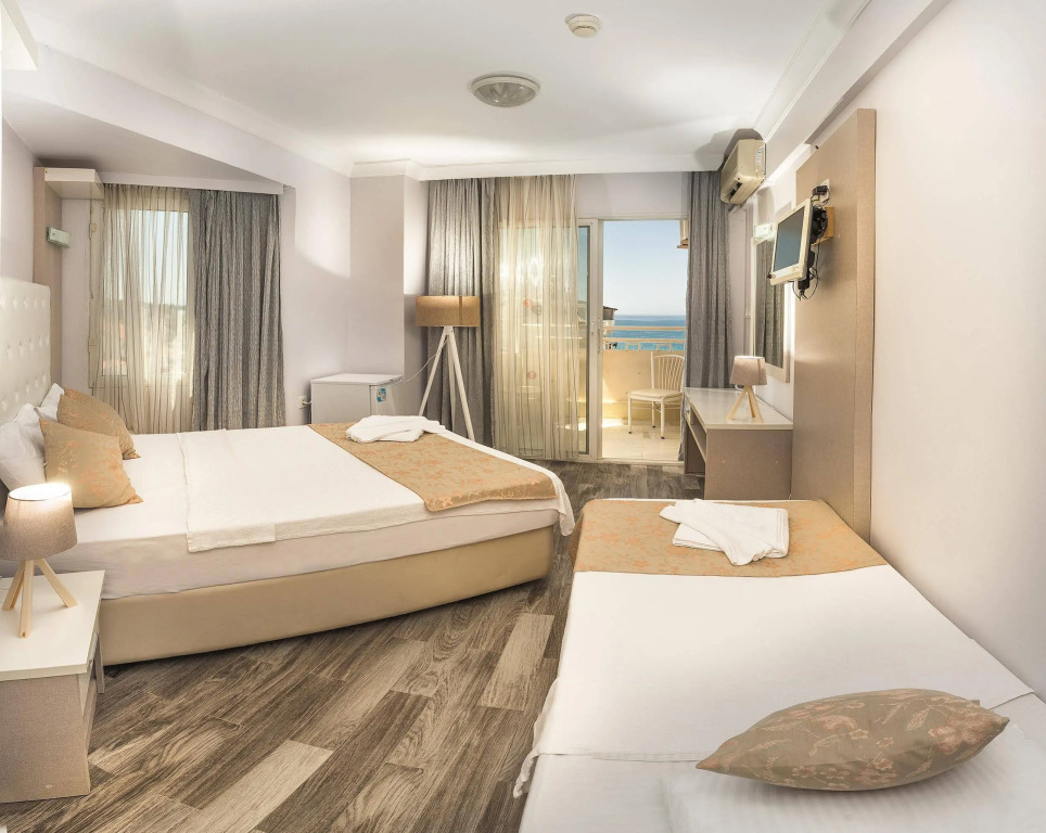 Temple Class Hotel - Photo 3