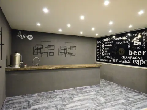 The Hotel 48 - Photo 2