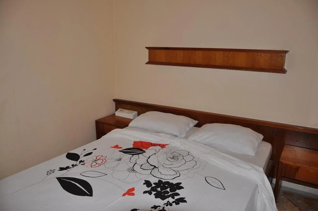 Tuncer Garden Hotel - фото 2