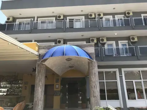 Twenty One Hotel - Photo 1