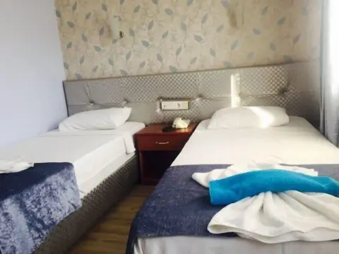 Twenty One Hotel - Photo 2