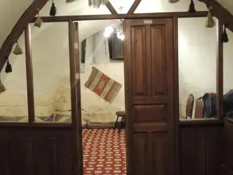 Ur Edessa Guesthouse - Photo 2