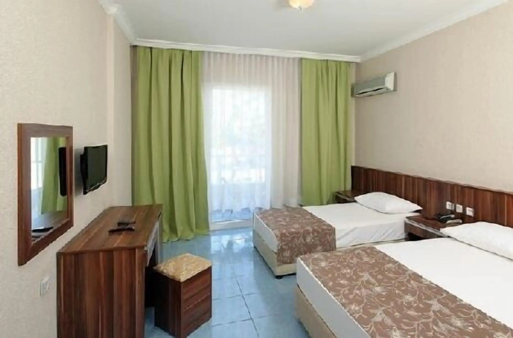 Vela Hotel - Photo 3