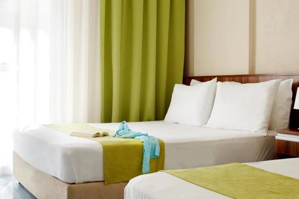 Vela Hotel - Photo 4