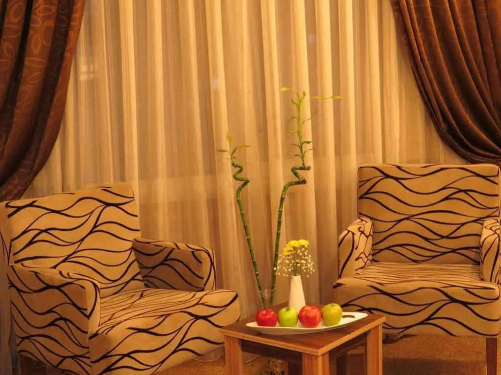 Verman Hotel - Photo 2