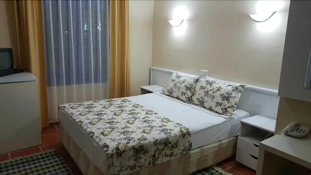 Victoria Suite Hotel & Spa - Photo 2