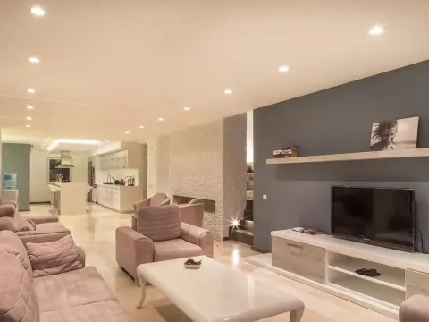 Villa Avon - Photo 2