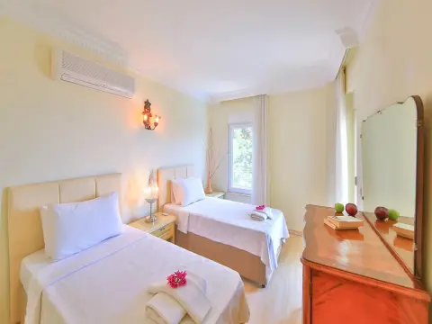 Villa Noyan - Photo 3