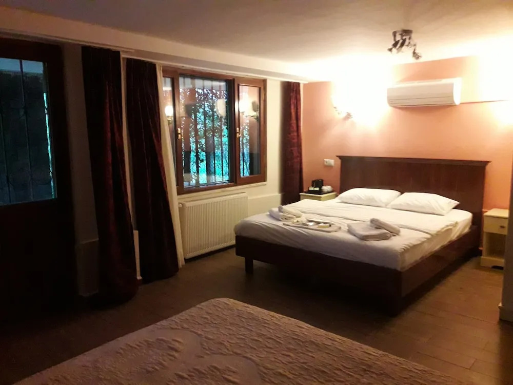 Vira Creek House - Photo 3