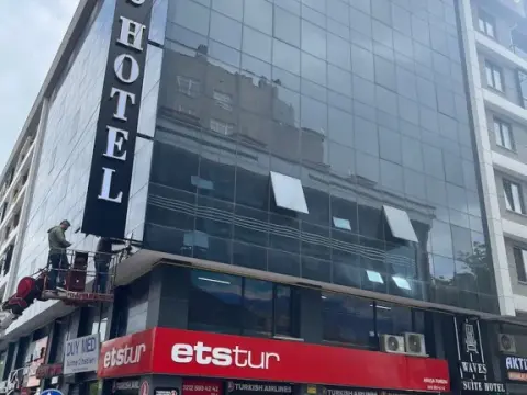 Waves Hotel - Photo 1