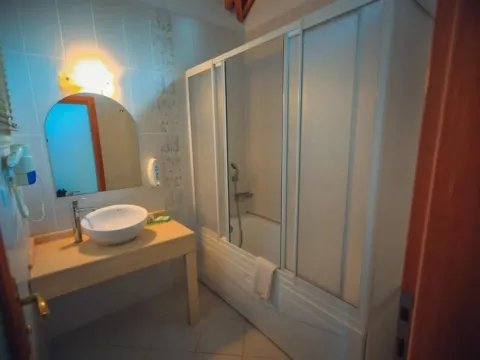 Yonca Butik Hotel - Photo 4