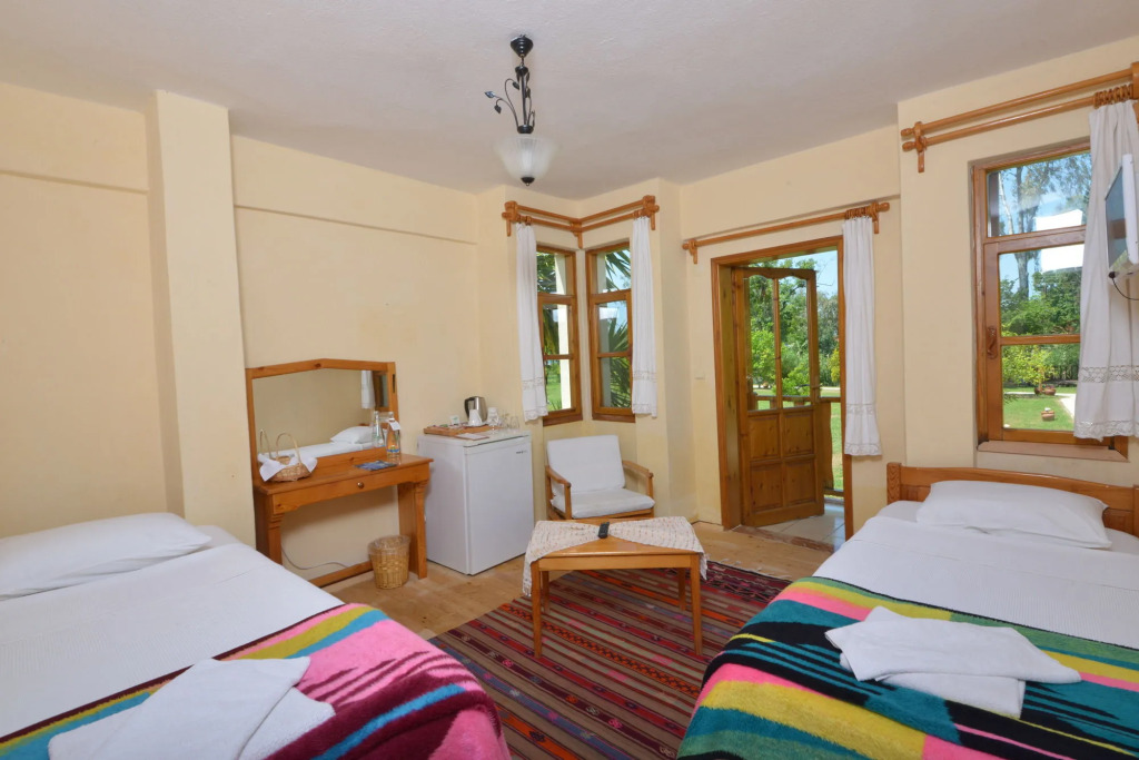 Yonca Lodge - Photo 3