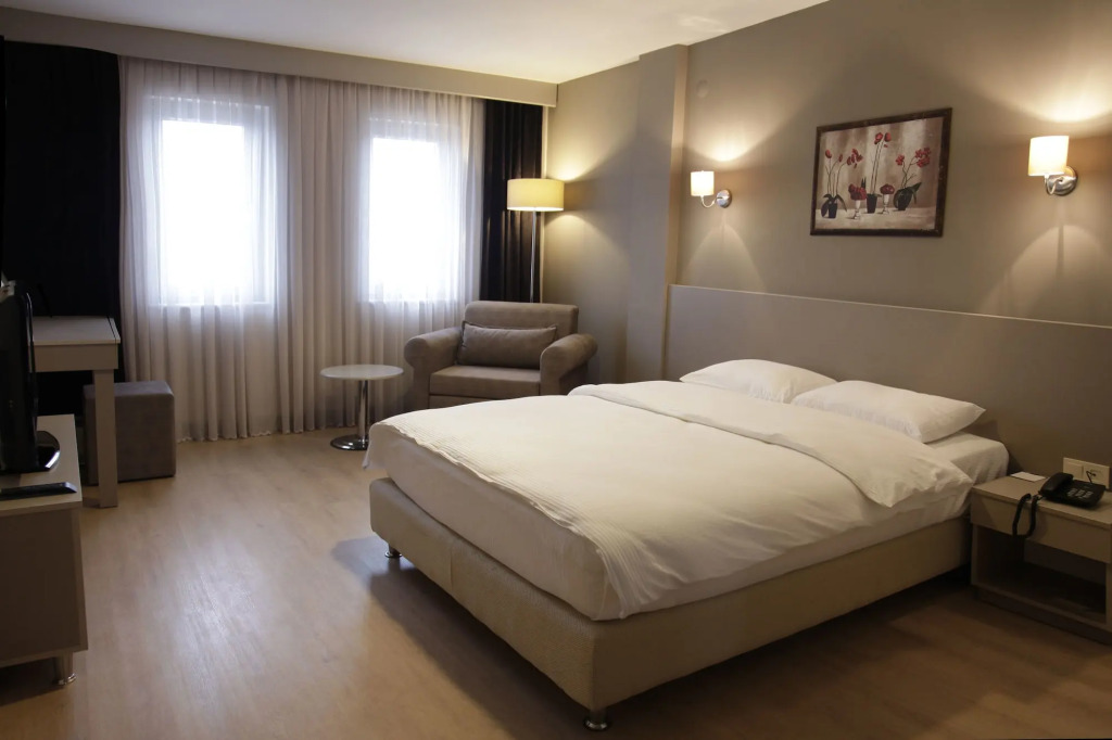 Zinos Hotel - Photo 1