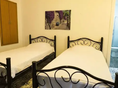 Zumrut Butik Bodrum - Photo 3