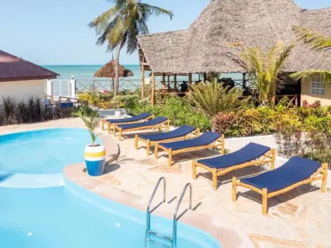 Amber Lodge - Photo 4