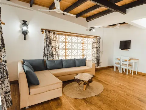 Bahari Beach Castle Lodge - Photo 3