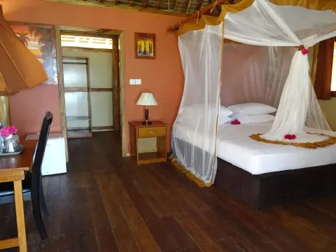 Barry's Beach Resort - Photo 2