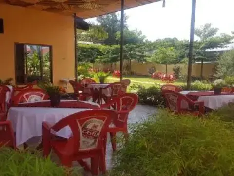 Basecha Garden Lodge - Photo 4