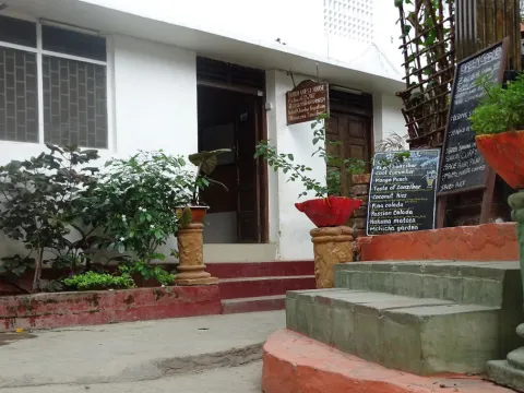 Jambo Guest House - Photo 1