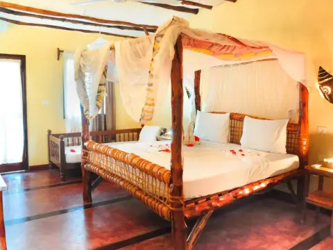 Samaki Lodge - Photo 3