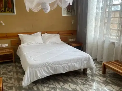 Tembo Beach Hotel - Photo 3