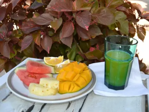 Yellow Card Apartment & Bungalow - Photo 2