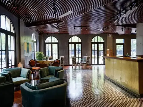 1925 Ha Long Hotel - Photo 2