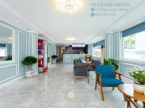 3H Grand Hotel - Photo 2