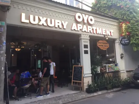 AirAnC 606 - Free Airport Shuttle - Photo 4