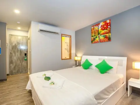 All Seasons Hotel - Photo 3