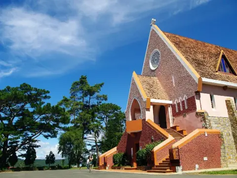 Amour Hotel Dalat - Photo 1