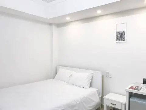 Amour Hotel Dalat - Photo 3