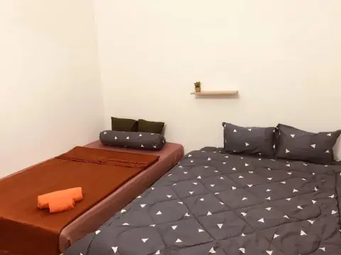 Apartment Color - Photo 4