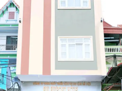 Avi Airport Hotel - Photo 1