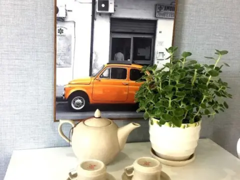 Bamboo Hotel & Apartments - Hostel - Photo 1