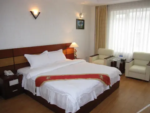 Blue Ocean Hotel - Photo 2