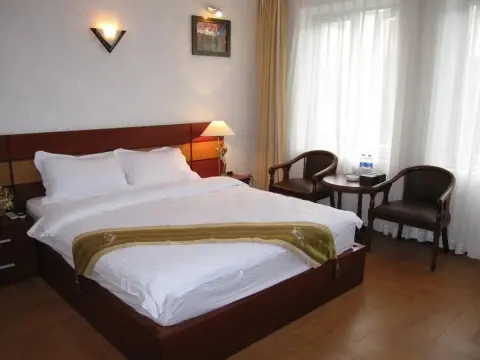 Blue Ocean Hotel - Photo 4
