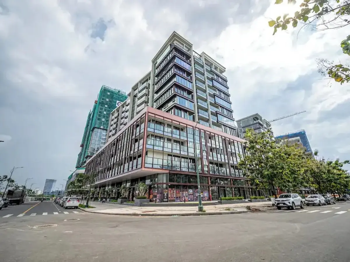 Bluesky Metropole Galleria Luxury