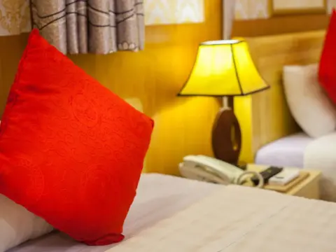 Camel City Hotel - Photo 2