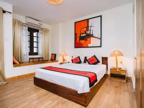 Canary Saigon Hotel - Photo 3