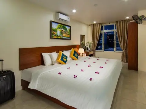 Cannon Fort Cat Ba Hotel - Photo 4