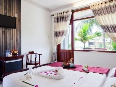 Coral Sea Resort - Photo 4