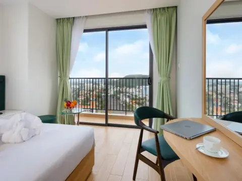 Crown Hotel Nha Trang - Photo 1