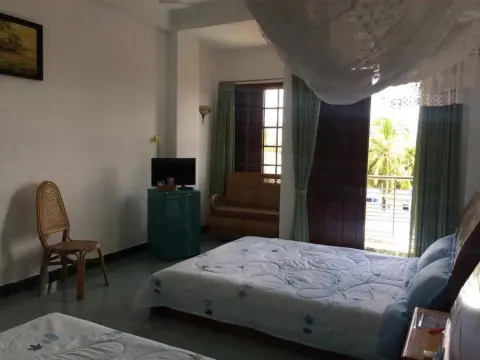 Diamond Hotel - Photo 2