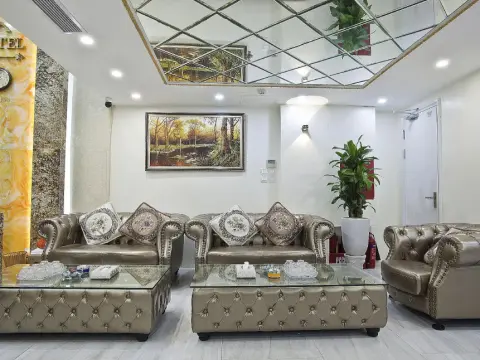 DLmos Hanoi Hotel - Photo 2