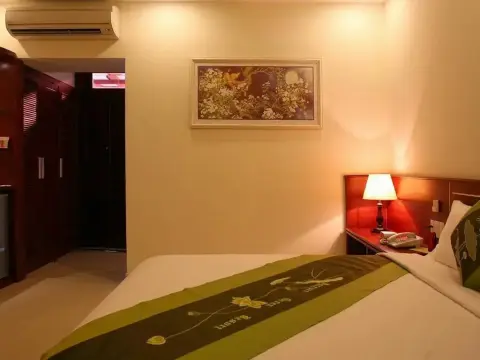 Forever Green Resort - Photo 3